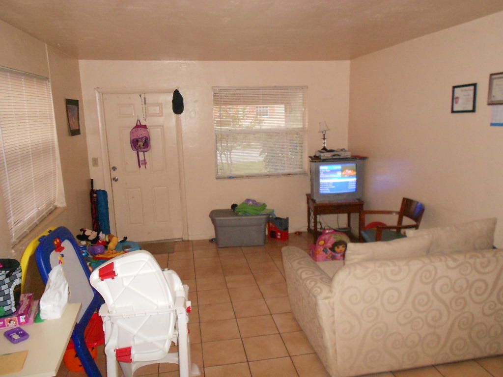 1231 West 3rd Street Riviera Beach, FL 33404 - Photo 9 of 10 DSCN3782