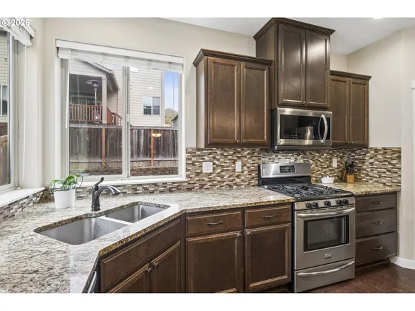 $650,000 | 13925 Southeast Mountain View Lane, Clackamas, OR 97015