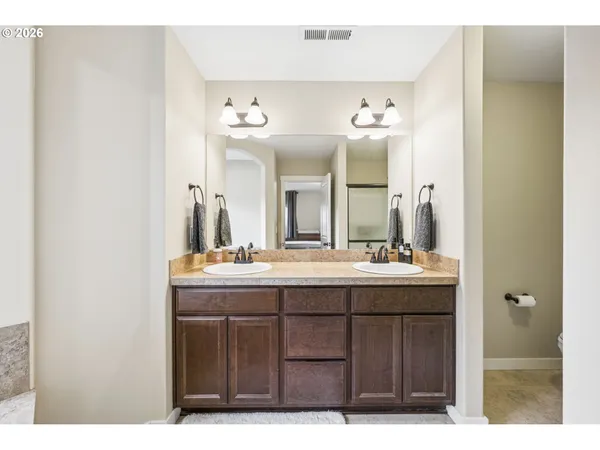 $650,000 | 13925 Southeast Mountain View Lane, Clackamas, OR 97015