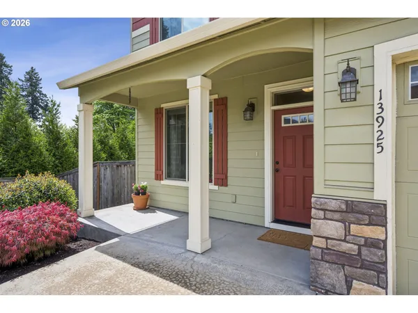 $650,000 | 13925 Southeast Mountain View Lane, Clackamas, OR 97015