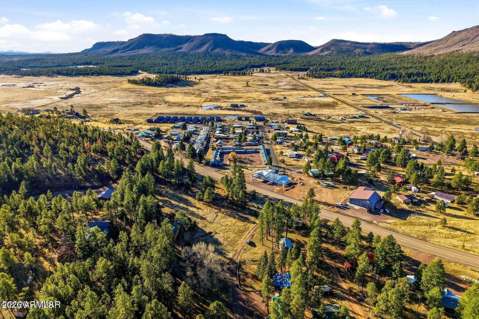 2 North County Road Alpine, AZ 85920 - Photo 7 of 16 a view of an ocean and a mountain