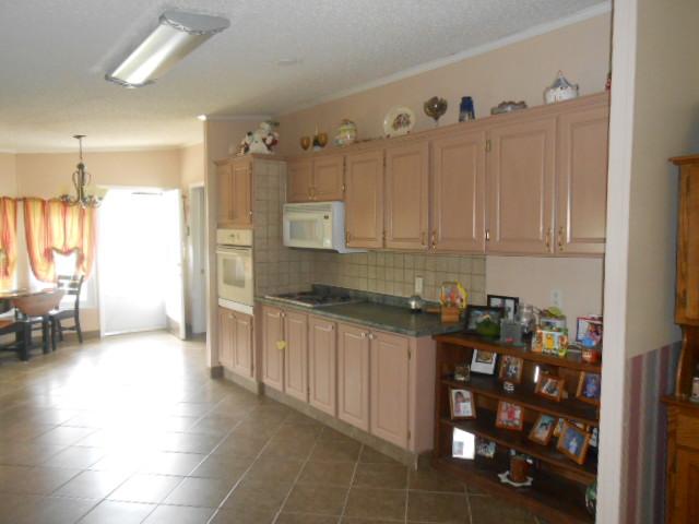 294 Flowertown Road Normandy, TN 37360 - Photo 3 of 18