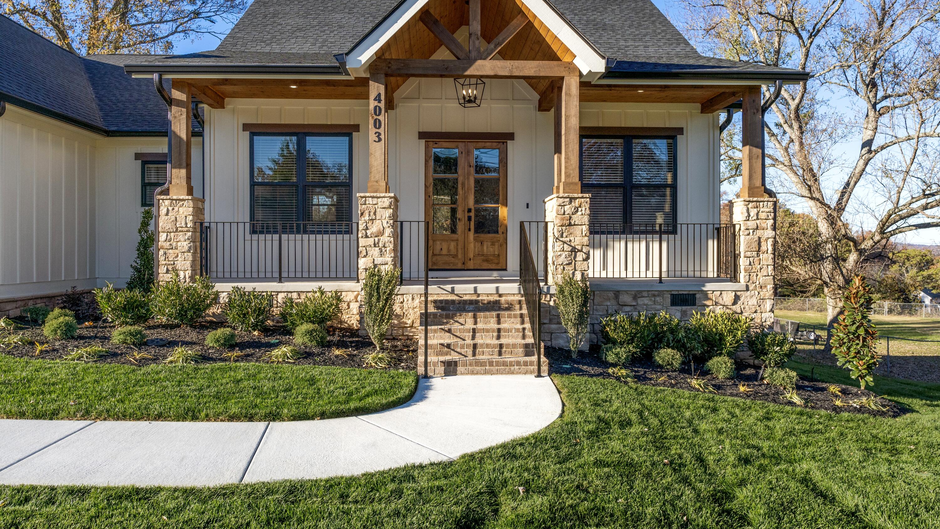 4003 Webb Road Chattanooga, TN 37416 - Photo 2 of 65 DSC02187