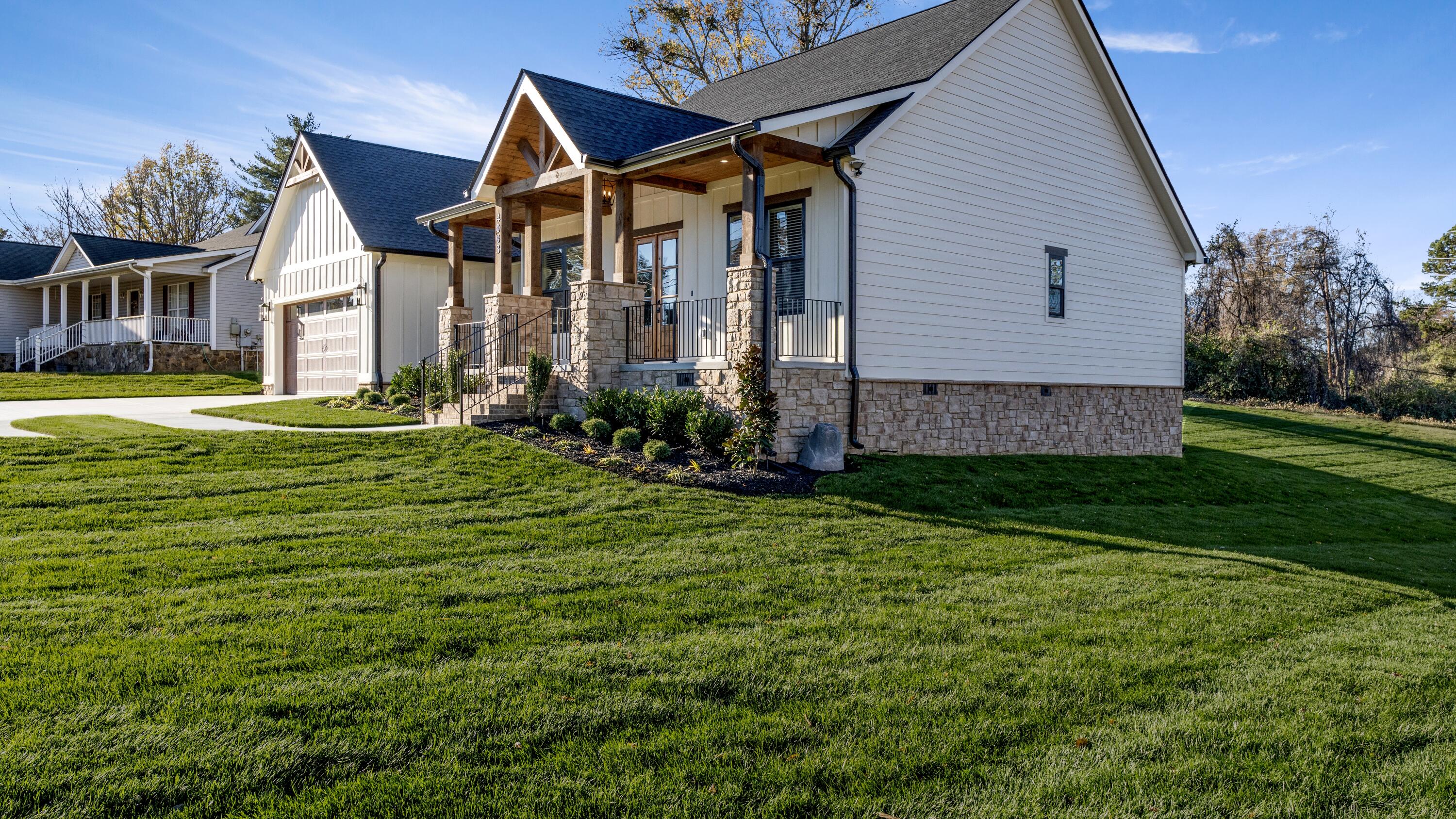 4003 Webb Road Chattanooga, TN 37416 - Photo 5 of 65 DSC02181