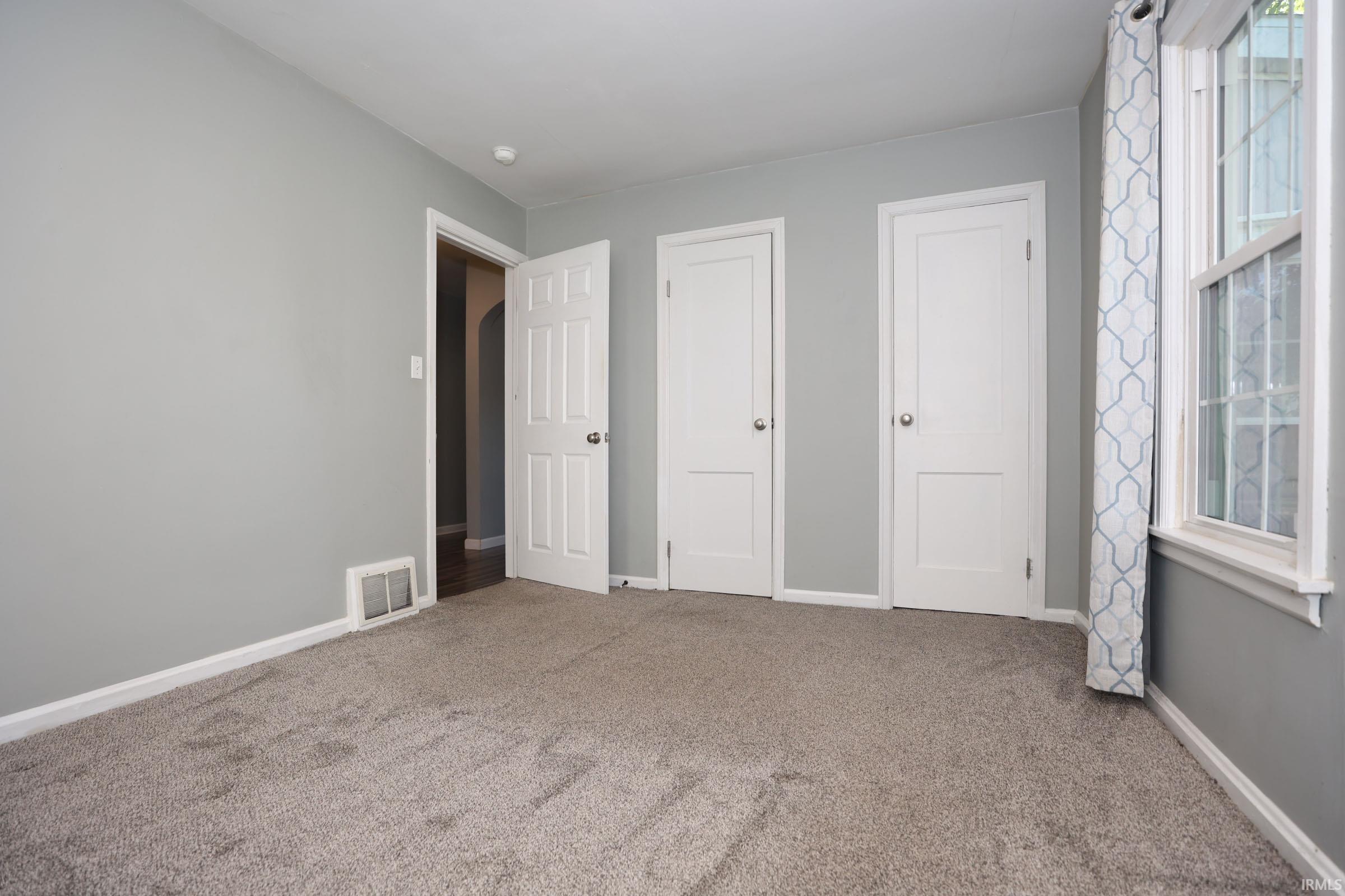 2016 East Riverside Drive Evansville, IN 47714 - Photo 13 of 17