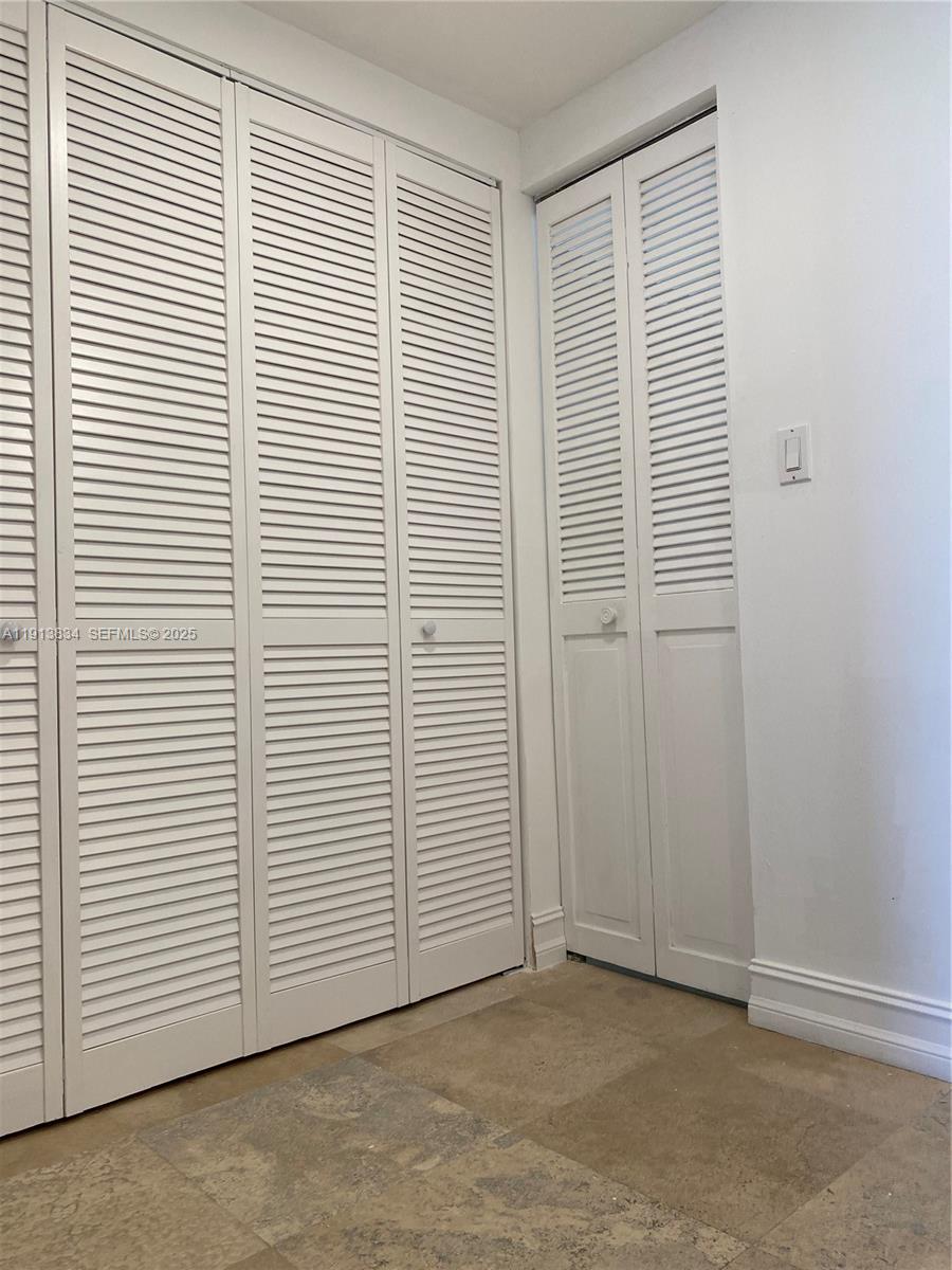 177 Ocean Ln Drive, Unit 505 Key Biscayne, FL 33149 - Photo 14 of 26 an empty room with a window