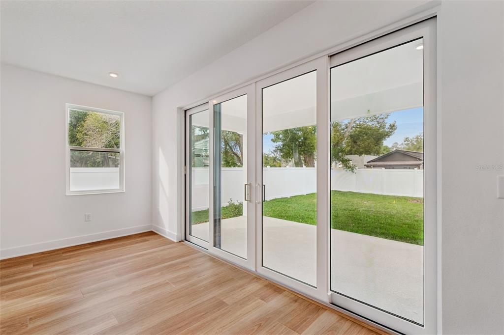 809 West Indiana Avenue Tampa, FL 33603 - Photo 18 of 64 a view of a room that has a window