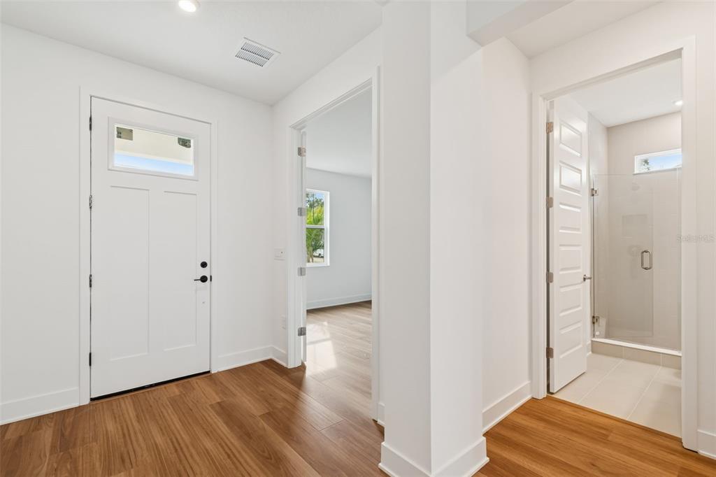 809 West Indiana Avenue Tampa, FL 33603 - Photo 5 of 64