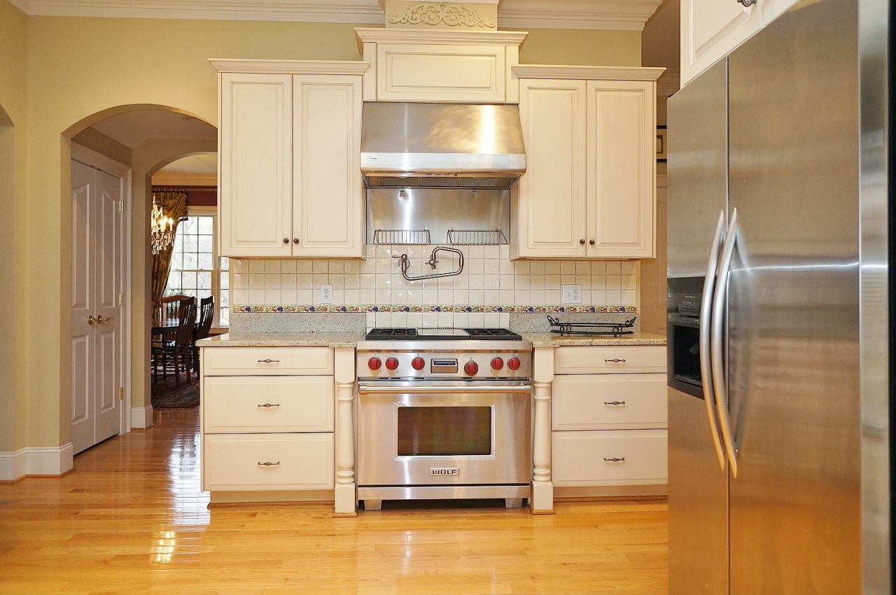 3125 Hidden Oak Road Southwest Roanoke, VA 24018 - Photo 12 of 69 Kitchen 3