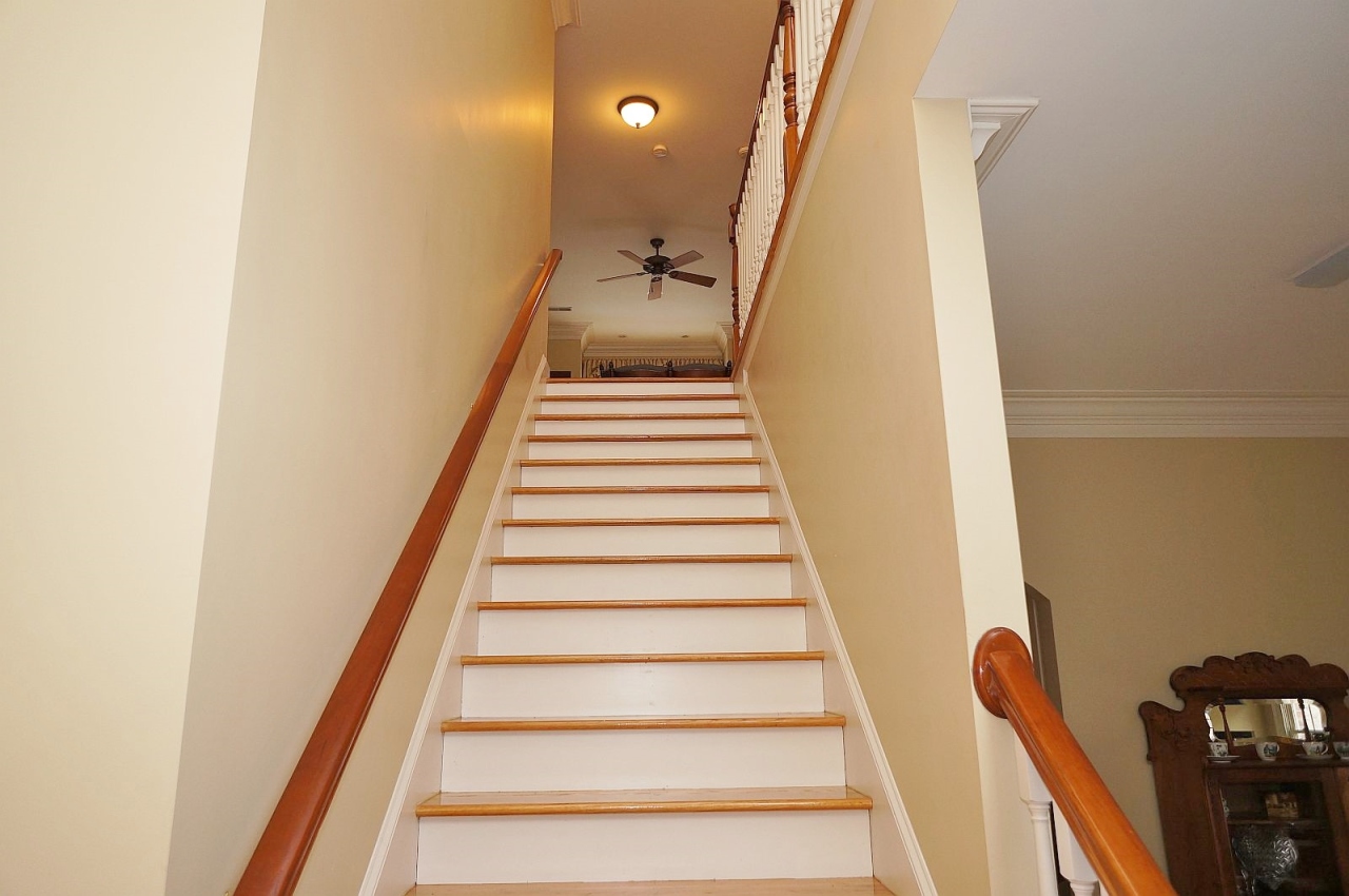 3125 Hidden Oak Road Southwest Roanoke, VA 24018 - Photo 42 of 69 Stairs to Upper Level