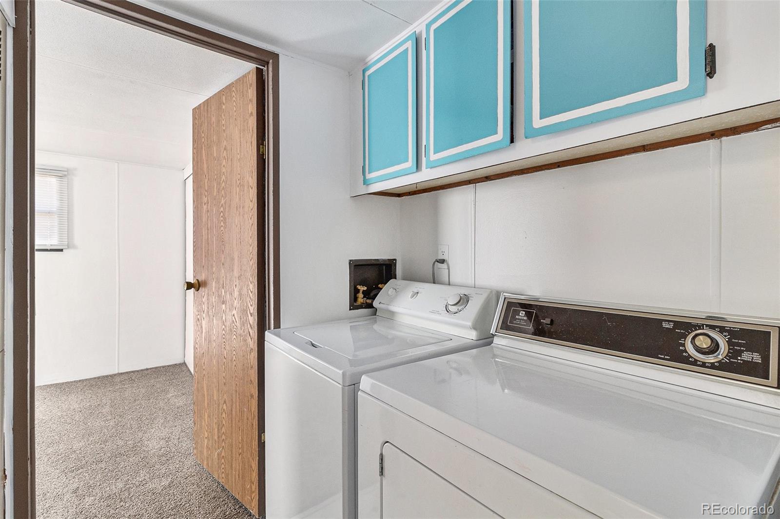 400 West South Boulder Road Louisville, CO 80027 - Photo 12 of 24 a utility room with dryer and washer