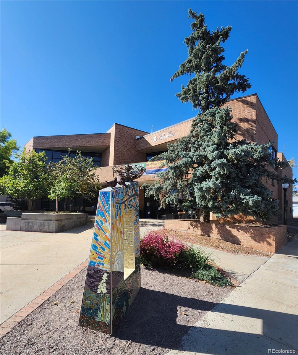 400 West South Boulder Road Louisville, CO 80027 - Photo 19 of 24 a view of a park with iron fence