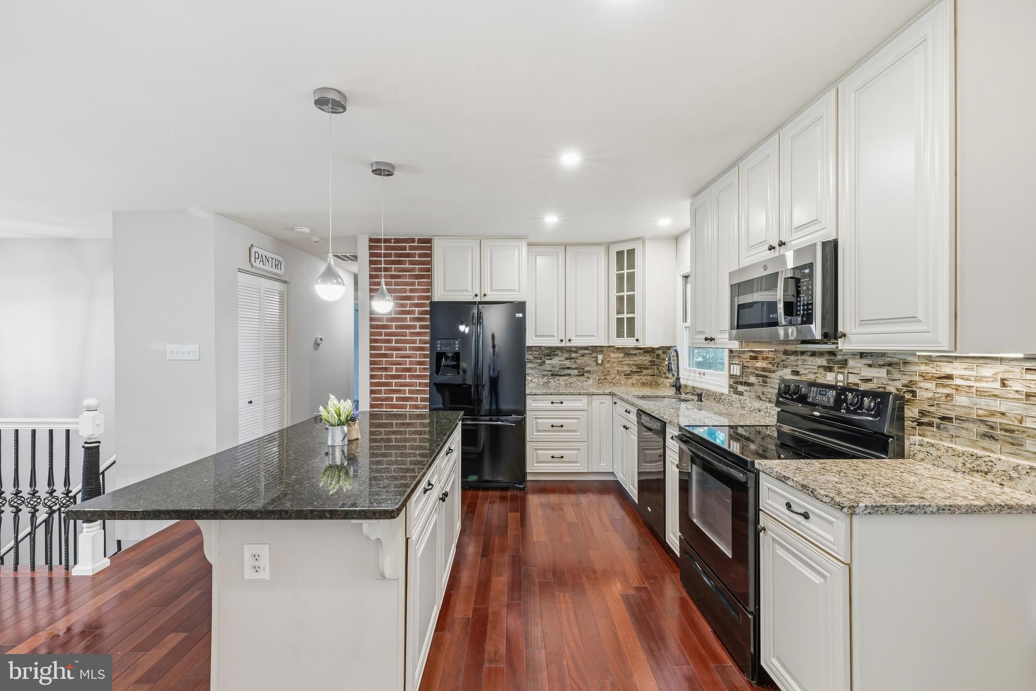 301 Wicomico Road Stevensville, MD 21666 - Photo 7 of 38 Kitchen