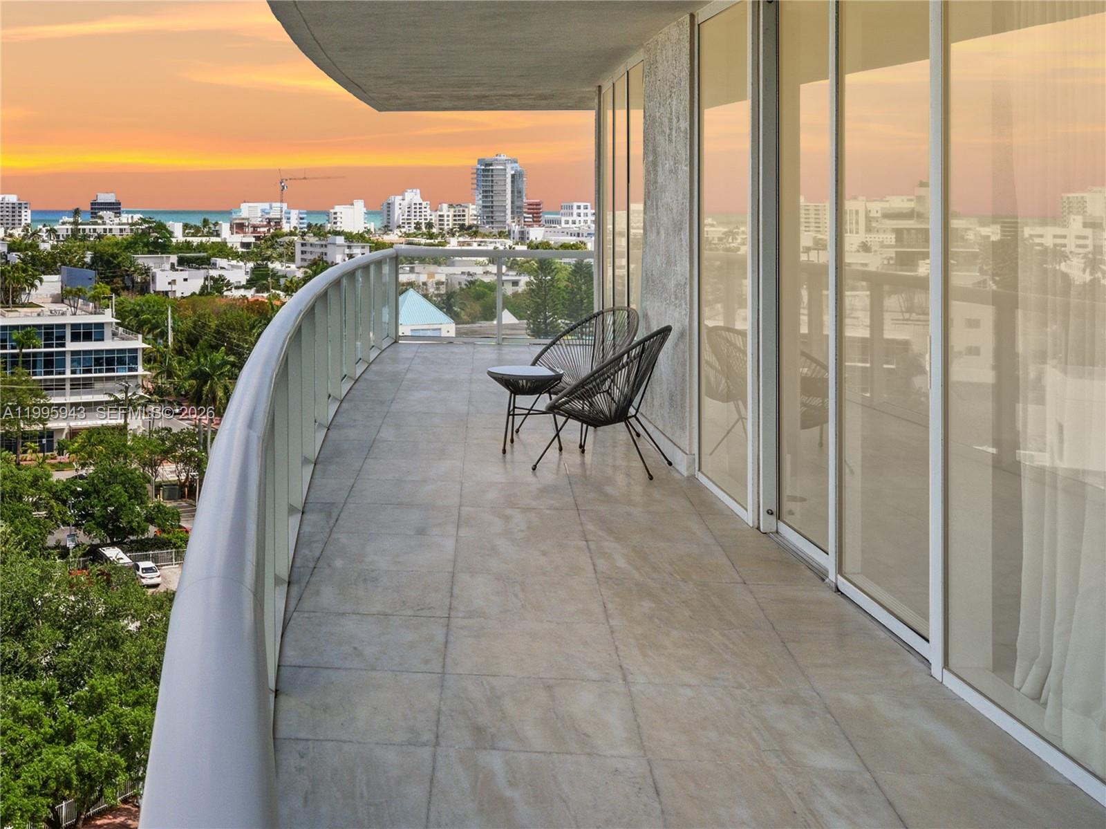 450 Alton Road, Unit 910 Miami Beach, FL 33139 - Photo 3 of 59 Facing East