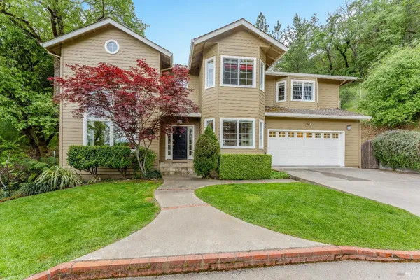 $965,000 | 1247 Myszka Place, Ukiah, CA 95482