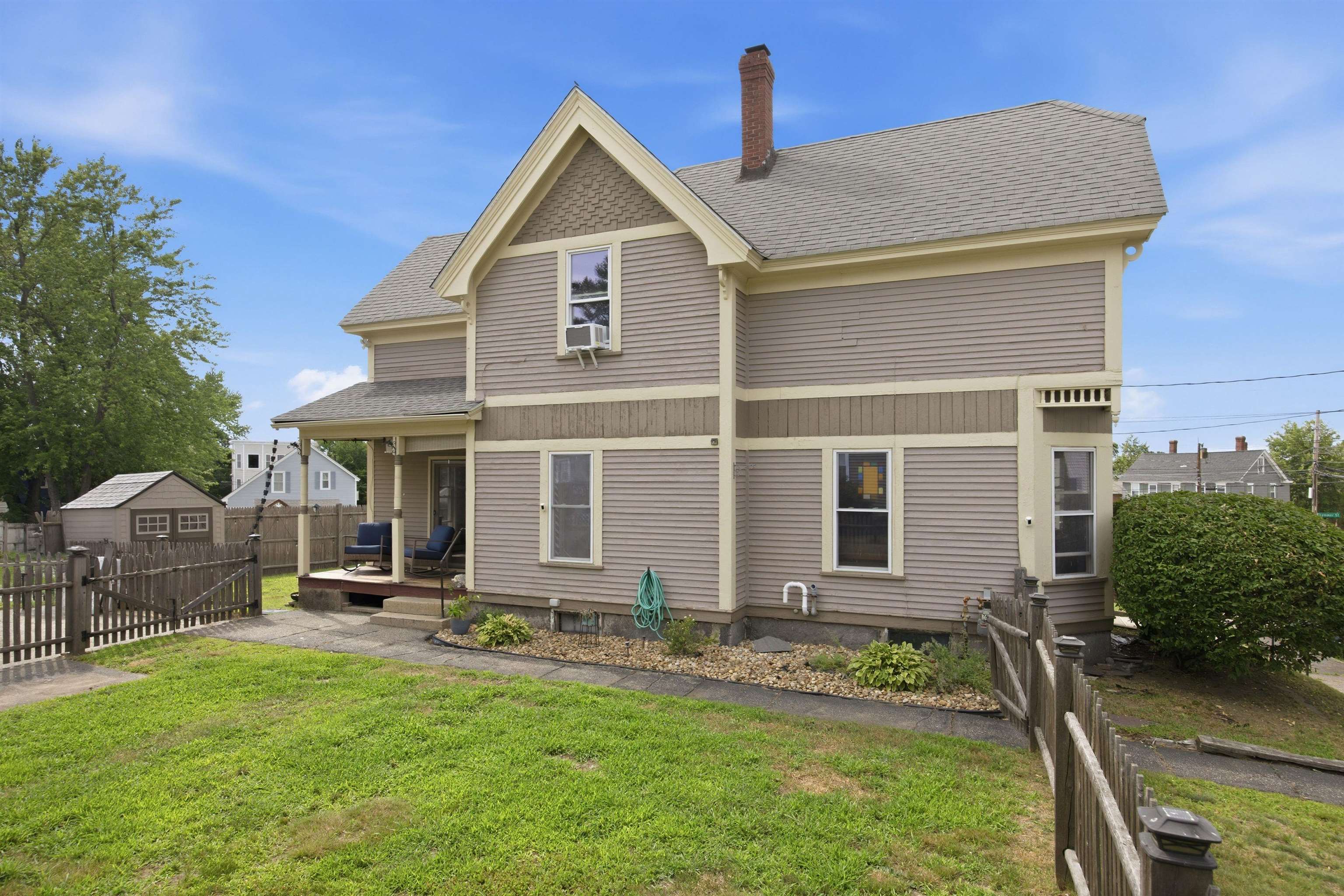 25 Dearborn Street Manchester, NH 03103 - Photo 4 of 49