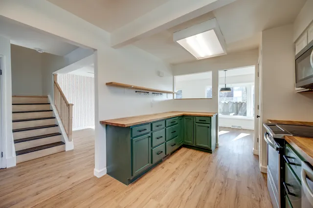 $274,900 | 187 Roberts Road, Unit 187, Bolingbrook, IL 60440