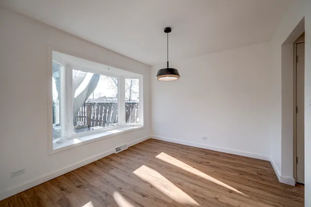 $274,900 | 187 Roberts Road, Unit 187, Bolingbrook, IL 60440