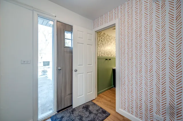 $274,900 | 187 Roberts Road, Unit 187, Bolingbrook, IL 60440