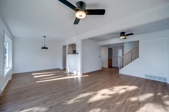 $274,900 | 187 Roberts Road, Unit 187, Bolingbrook, IL 60440