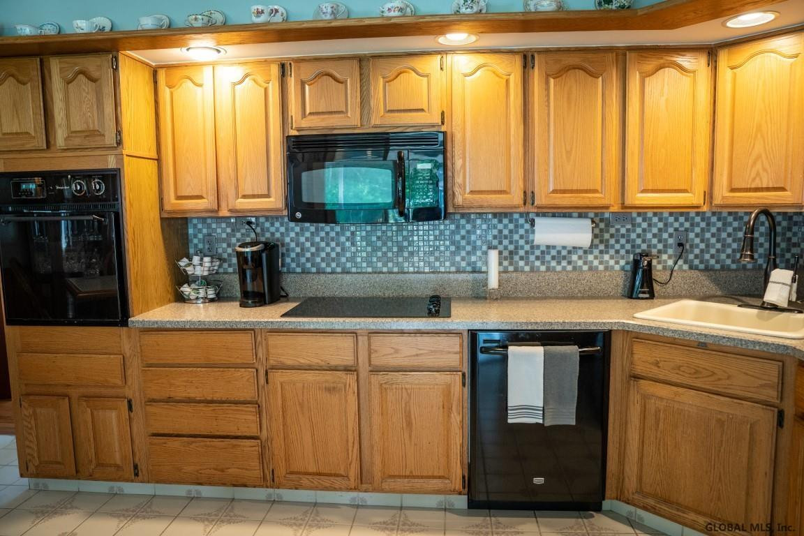 10 Sage Road Waterford, NY 12188 - Photo 7 of 46 Photo 7