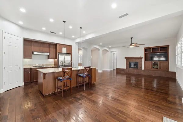 $672,500 | 2558 Edgebrook Lane, Manteca, CA 95336