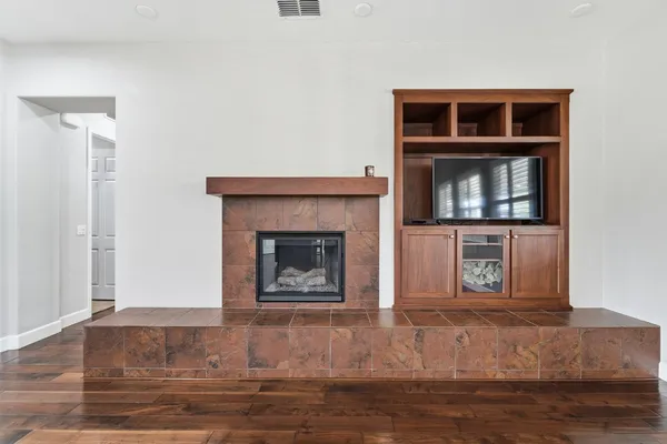 $672,500 | 2558 Edgebrook Lane, Manteca, CA 95336