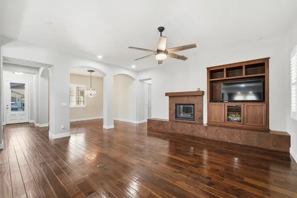 $672,500 | 2558 Edgebrook Lane, Manteca, CA 95336