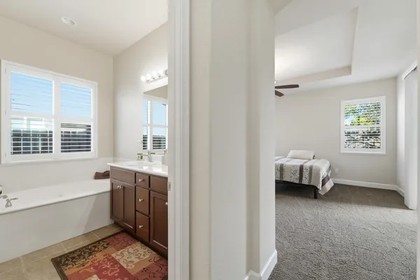 $672,500 | 2558 Edgebrook Lane, Manteca, CA 95336