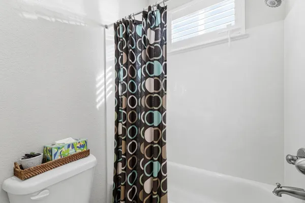 $672,500 | 2558 Edgebrook Lane, Manteca, CA 95336