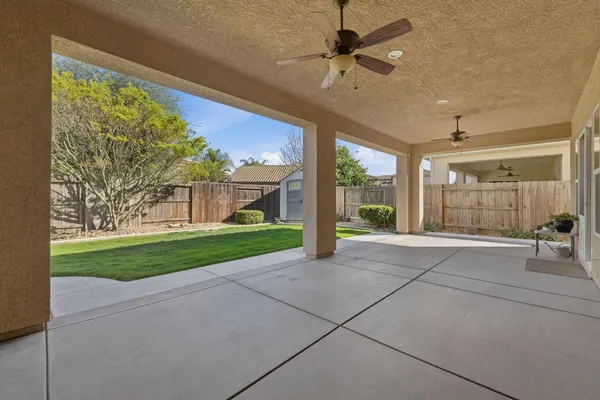 $672,500 | 2558 Edgebrook Lane, Manteca, CA 95336