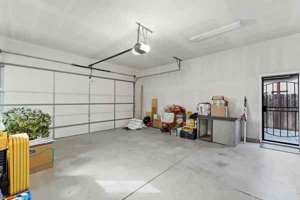 $672,500 | 2558 Edgebrook Lane, Manteca, CA 95336