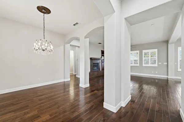 $672,500 | 2558 Edgebrook Lane, Manteca, CA 95336