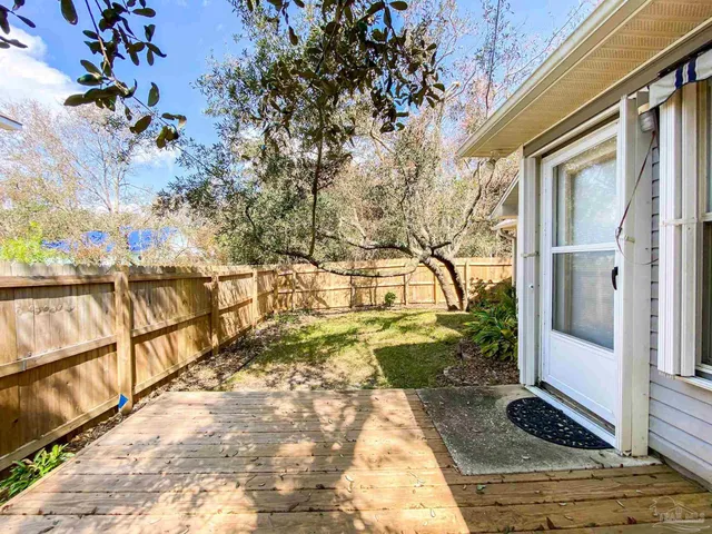 $2,050 | 5917 North Bay Point Drive, Pensacola, FL 32507
