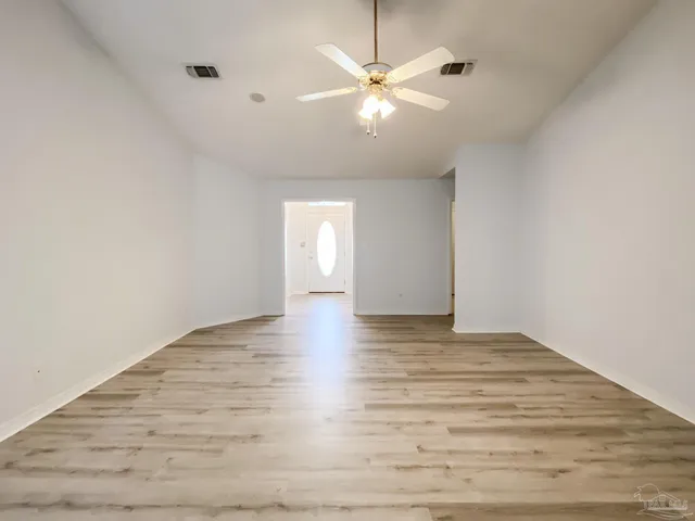 $2,050 | 5917 North Bay Point Drive, Pensacola, FL 32507