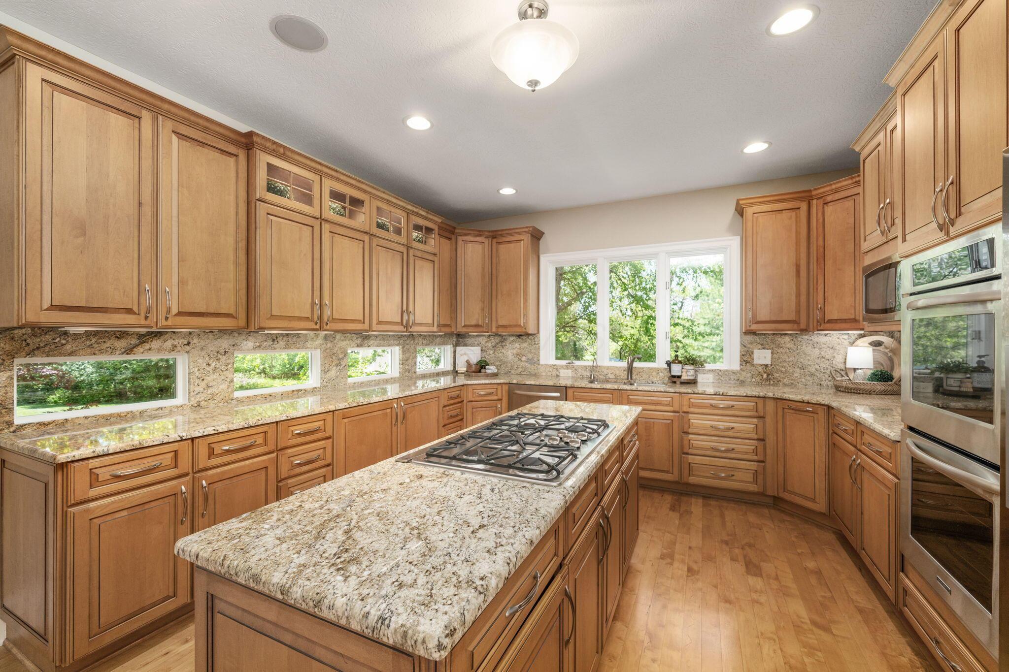504 West Orange Road Delaware, OH 43015 - Photo 37 of 118 36-web-or-mls-DSC04483