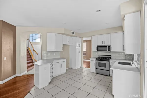 $863,500 | 747 Ochee Circle, Corona, CA 92879
