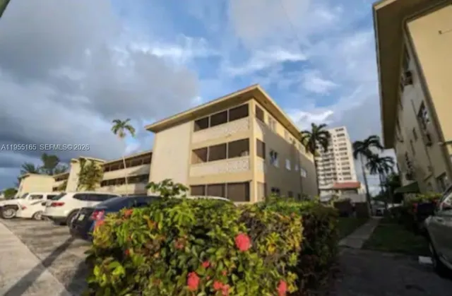 a house view with a outdoor space