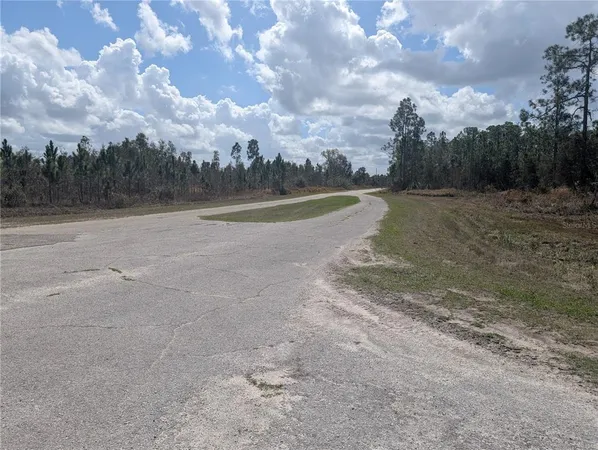 $15,000 | 802 Althea Drive, Indian Lake Estates, FL 33843