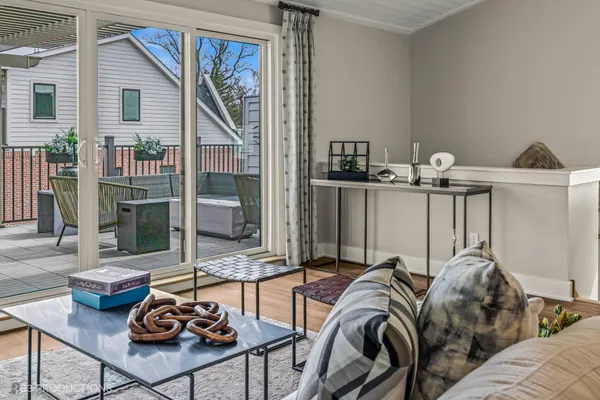 $926,000 | 103 Valparaiso Street, Valparaiso, IN 46383