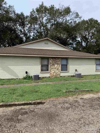 $1,000 | 6823 Tiki Lane, Unit 2, Pensacola, FL 32503