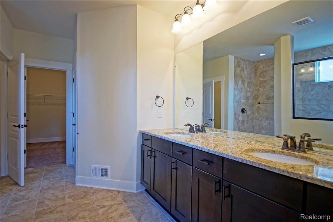 285 Crestview Drive Rochester, MI 48306 - Photo 12 of 41 12-photo-print-1580039.jpg