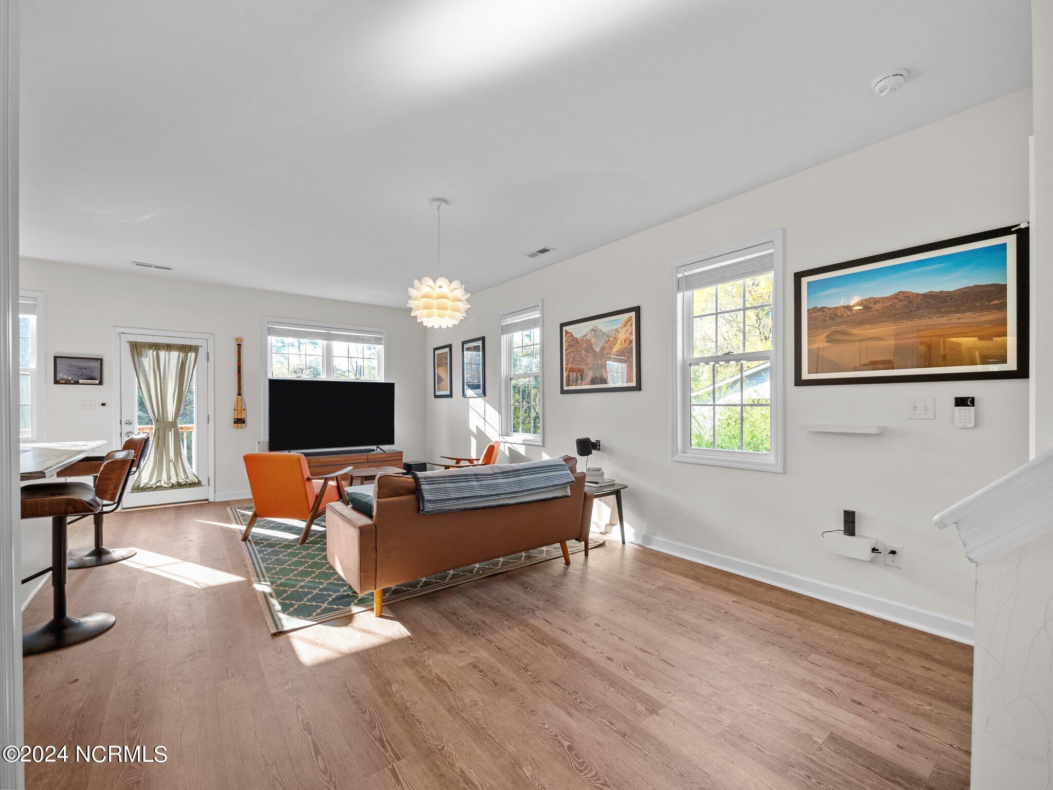 2280 Country Club Road Jacksonville, NC 28546 - Photo 10 of 44 26-web-or-mls-M1B11513