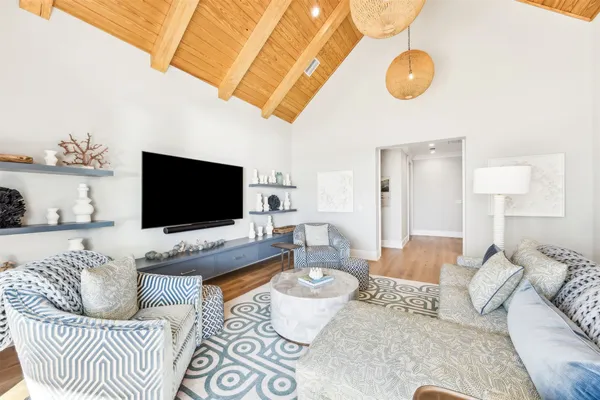 a view of an ocean and a building