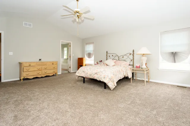 $420,000 | 992 McPhee Drive, Lake In The Hills, IL 60156