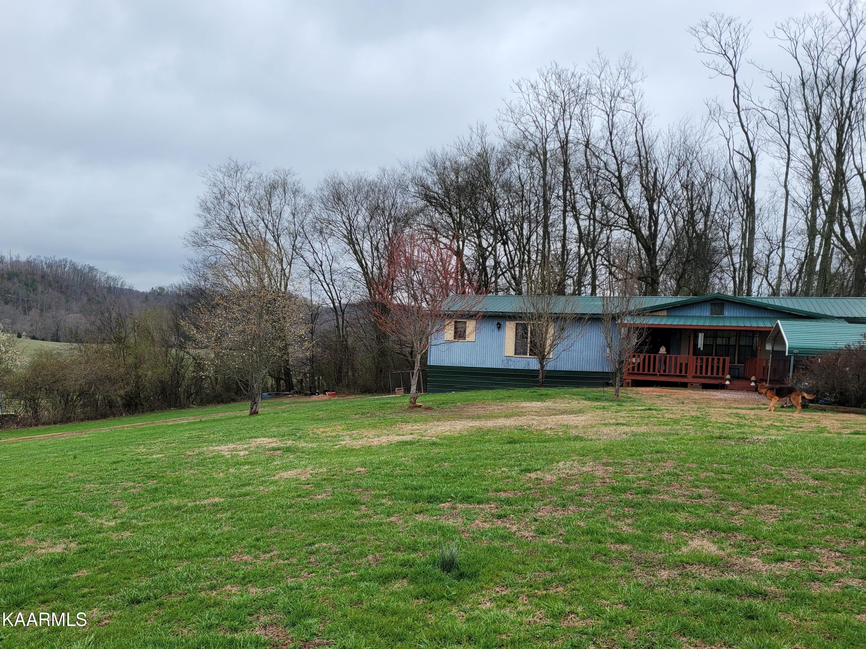 170 Anderson Road Sweetwater, TN 37874 - Photo 5 of 14 170 Anderson Front 2