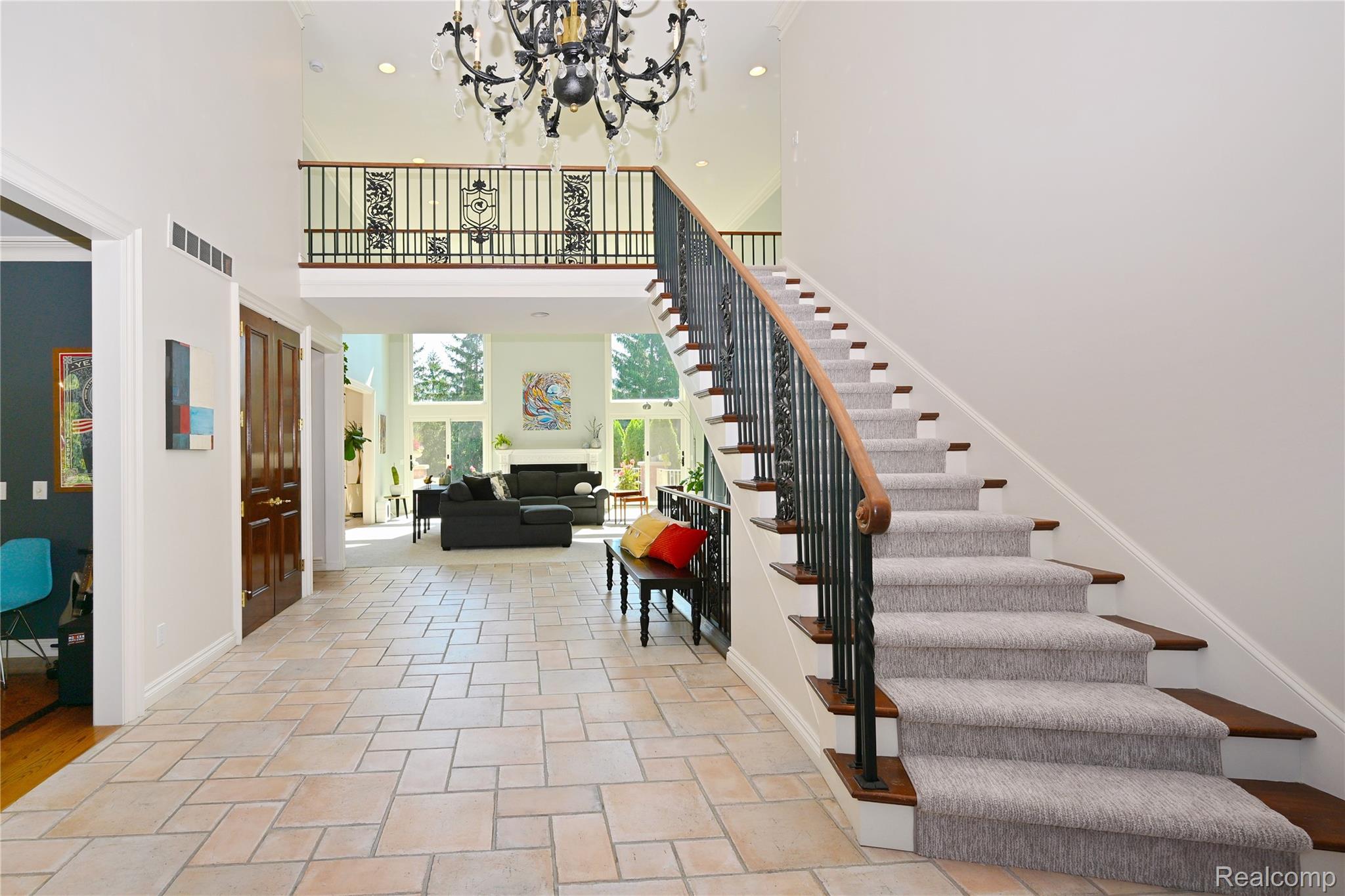 4929 Crestone Way Rochester, MI 48306 - Photo 6 of 60 4929 Crestone Way_04.jpg