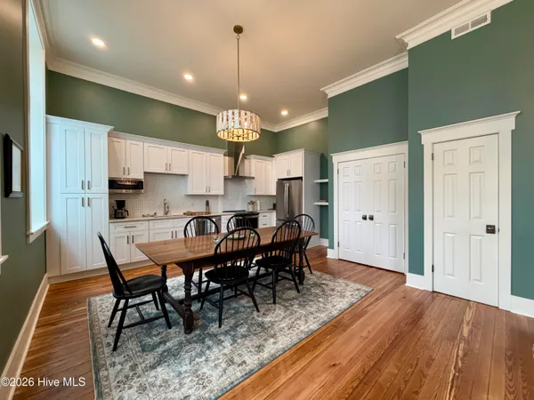 $2,950 | 210 North Front Street, Unit 2, Wilmington, NC 28401
