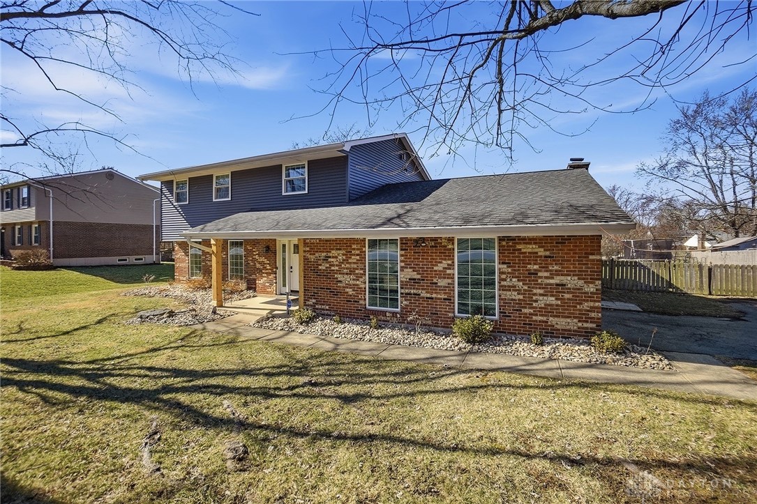9725 Sheehan Road Centerville, OH 45458 - Photo 3 of 46