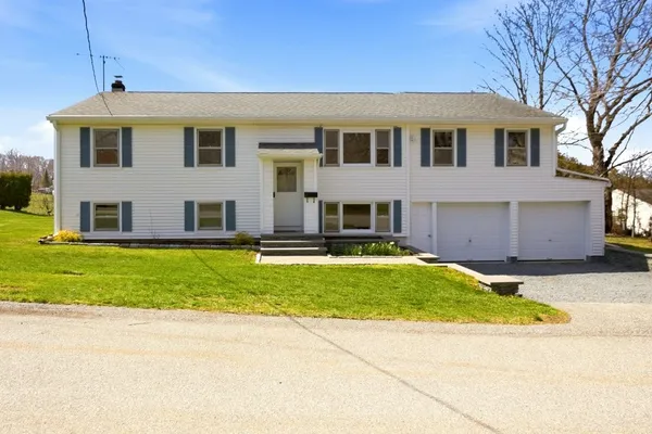 $775,000 | 55 Mixter Street, Middletown, RI 02842